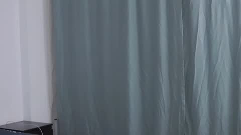 Snapshot of sophie_jeans chatting on September 20, 6:20 pm Sophie jeans online show from September 20, 6:20 pm