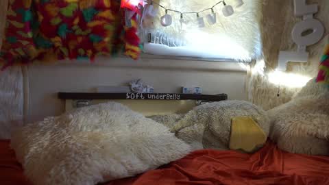 Snapshot of sophie_lovely chatting on January 21, 11:24 pm derpy derpington online show from January 21, 11:24 pm