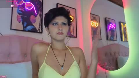 Snapshot of sophie_mcgreen chatting on June 17, 7:59 pm sophie_mcgreen online show from June 17, 7:59 pm