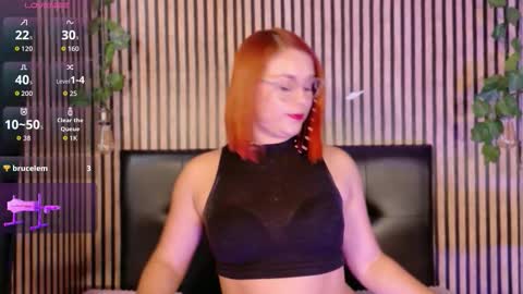 Snapshot of sophie_new25 chatting on September 29, 11:59 am sophie_new25 online show from September 29, 11:59 am