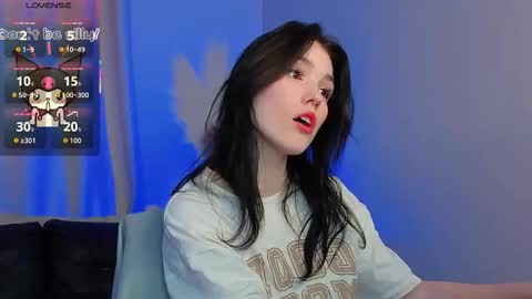 sophie_nomenal_ online show from November 19, 1:44 pm