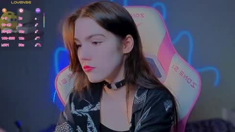 Snapshot of sophie_nomenal_ chatting on May 31, 6:31 am sophie_nomenal_ online show from May 31, 6:31 am