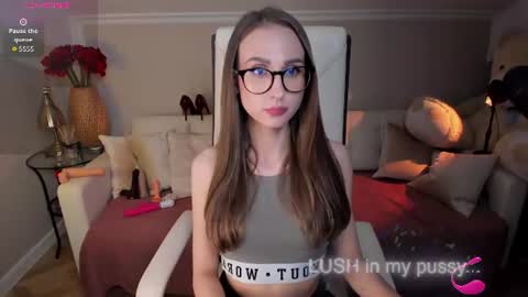 Snapshot of sophie_rocks chatting on June 28, 11:05 am Sophie online show from June 28, 11:05 am