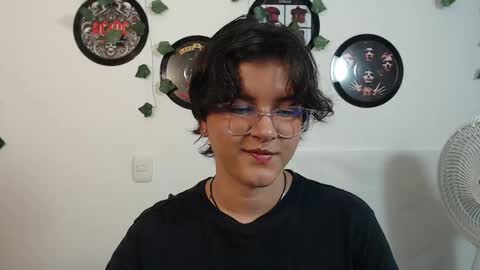 Snapshot of sophie_ross1 chatting on September 23, 3:53 am sophie_ross1 online show from September 23, 3:53 am