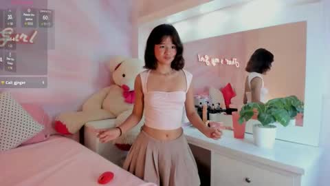 Sophie Smitt  online show from November 25, 2:00 am