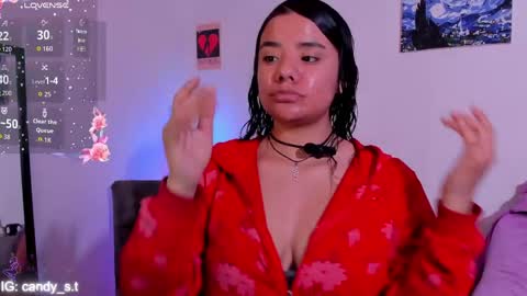 Snapshot of sophie_t_ chatting on May 28, 3:26 am Sofia online show from May 28, 3:26 am