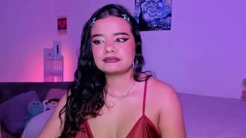 Snapshot of sophie_t_ chatting on June 18, 8:03 am Sofia online show from June 18, 8:03 am