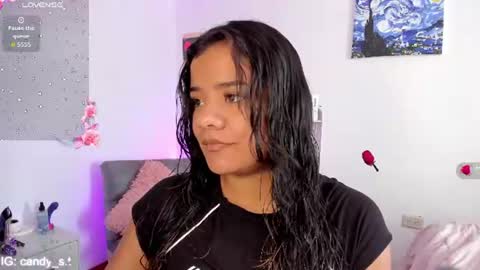 Snapshot of sophie_t_ chatting on July 25, 2:25 pm Sofia online show from July 25, 2:25 pm