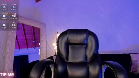 Sophie online show from July 30, 11:15 pm
