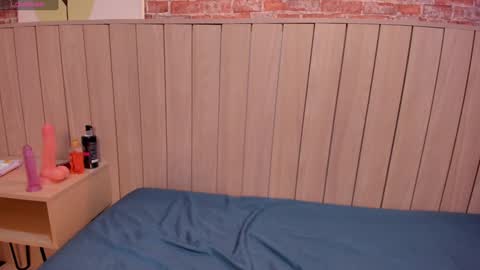 Snapshot of sophiebenson_ chatting on December 5, 3:06 pm Sophie online show from December 5, 3:06 pm