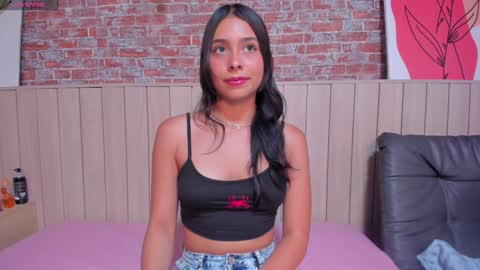 Snapshot of sophiebenson_ chatting on January 31, 6:14 pm Sophie online show from January 31, 6:14 pm