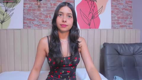 Snapshot of sophiebenson_ chatting on March 4, 12:12 pm Sophie online show from March 4, 12:12 pm