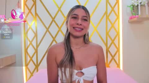 Snapshot of sophiebenson_ chatting on March 21, 12:21 pm Sophie online show from March 21, 12:21 pm