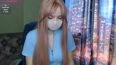 Sophie online show from March 8, 9:02 am