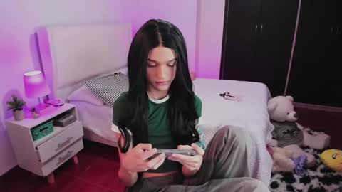 Snapshot of sophiecornett chatting on September 14, 2:00 am    online show from September 14, 2:00 am