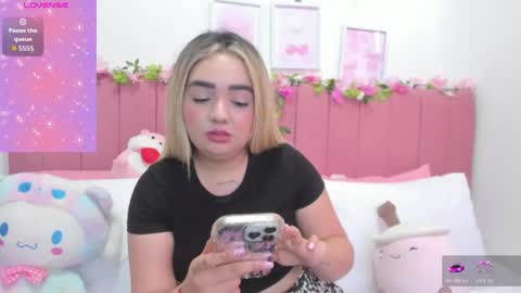 sophiee rosee online show from May 3, 8:48 pm