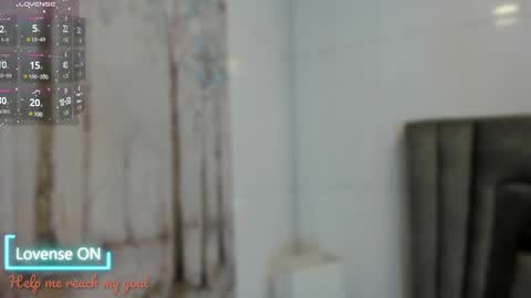 Snapshot of sophiee_smith chatting on February 9, 11:04 am Sophie online show from February 9, 11:04 am