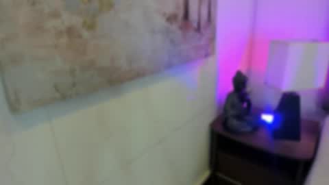 Snapshot of sophiee_smith chatting on February 22, 11:13 am Sophie online show from February 22, 11:13 am