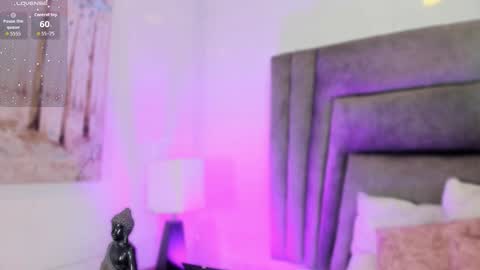 Snapshot of sophiee_smith chatting on October 26, 11:05 am Sophie online show from October 26, 11:05 am