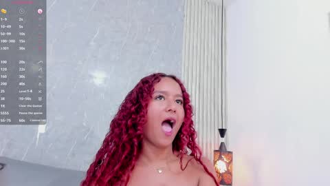 Snapshot of sophiee_velvet chatting on January 30, 2:36 pm online show from January 30, 2:36 pm