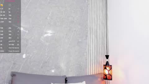 Snapshot of sophiee_velvet chatting on February 7, 2:37 pm online show from February 7, 2:37 pm