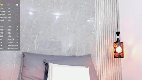 Snapshot of sophiee_velvet chatting on February 11, 5:18 pm online show from February 11, 5:18 pm