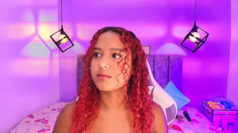 Snapshot of sophiee_velvet chatting on September 24, 12:41 pm online show from September 24, 12:41 pm