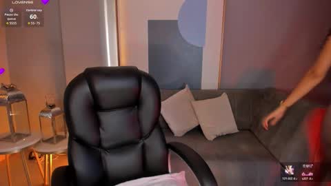 Sophie Houston online show from September 24, 2:15 am