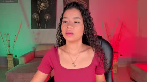 Sophie Houston online show from October 6, 5:16 am