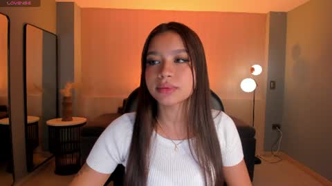 Snapshot of sophiehouston_ chatting on July 31, 3:17 am Sophie Houston online show from July 31, 3:17 am