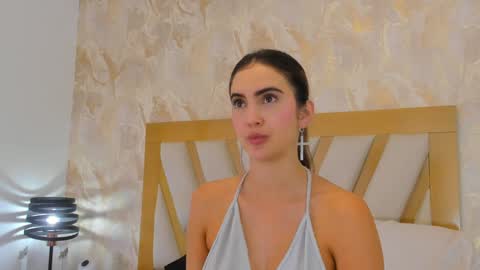 Sophie online show from December 4, 3:54 pm