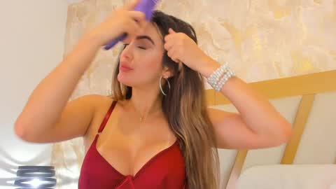 Sophie online show from December 21, 5:07 pm