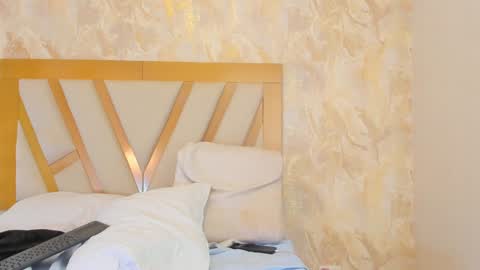 Sophie online show from December 27, 3:59 pm