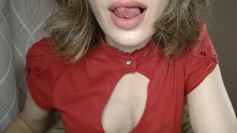 Sophiemisss online show from March 13, 10:44 am