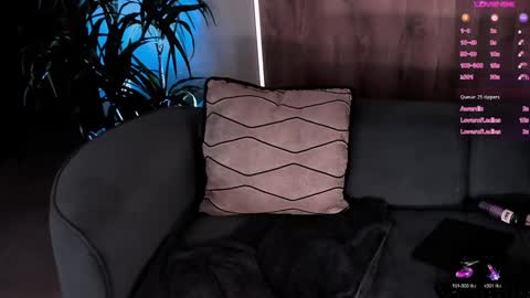 Sophie  Palmer online show from February 1, 7:13 pm