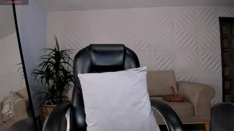 Sophie  Palmer online show from February 24, 6:04 pm