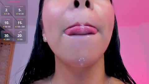 sophierooy online show from March 6, 4:20 am