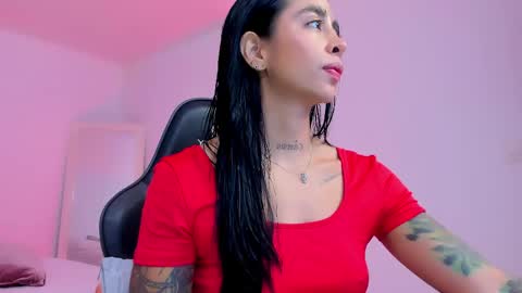 sophierooy online show from April 30, 12:22 pm