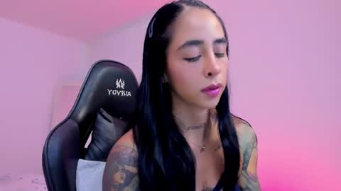 sophierooy online show from July 9, 12:15 am