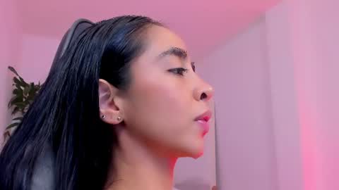 sophierooy online show from July 28, 12:48 pm