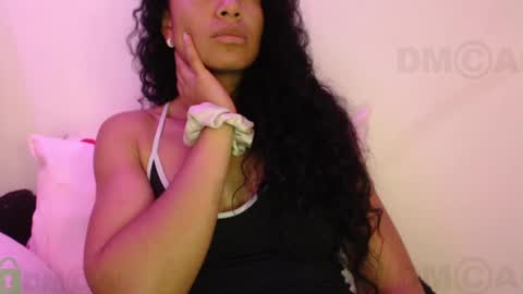 Snapshot of sophiia_dreams chatting on December 28, 9:08 pm Sophia this is not my real name online show from December 28, 9:08 pm