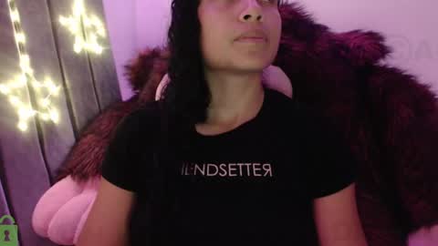 Snapshot of sophiia_dreams chatting on January 7, 12:13 am Sophia this is not my real name online show from January 7, 12:13 am