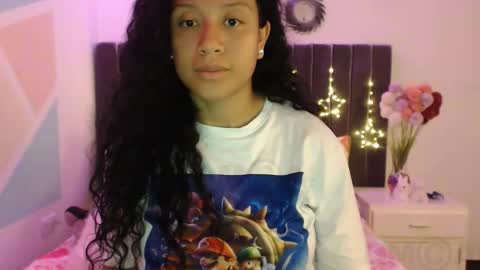 Snapshot of sophiia_dreams chatting on September 8, 10:42 pm Sophia this is not my real name online show from September 8, 10:42 pm