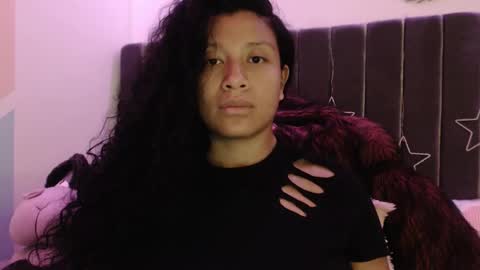 Snapshot of sophiia_dreams chatting on September 17, 12:01 am Sophia this is not my real name online show from September 17, 12:01 am