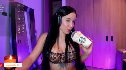 Snapshot of sophyamiller_15 chatting on October 11, 2:33 am Sophy online show from October 11, 2:33 am