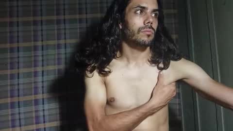 Snapshot of sordauq chatting on November 5, 12:54 am Siemaco online show from November 5, 12:54 am