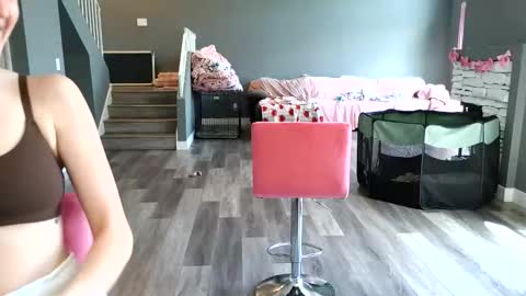 McKenzie Mae online show from April 30, 8:57 pm