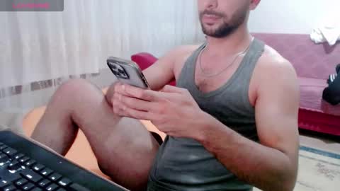 luis online show from October 31, 10:44 pm