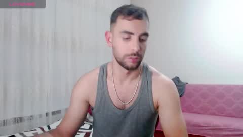 luis online show from November 21, 8:51 pm