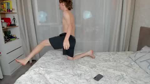 Snapshot of sosaguillypleasure chatting on August 6, 3:47 pm sosaguillypleasure online show from August 6, 3:47 pm